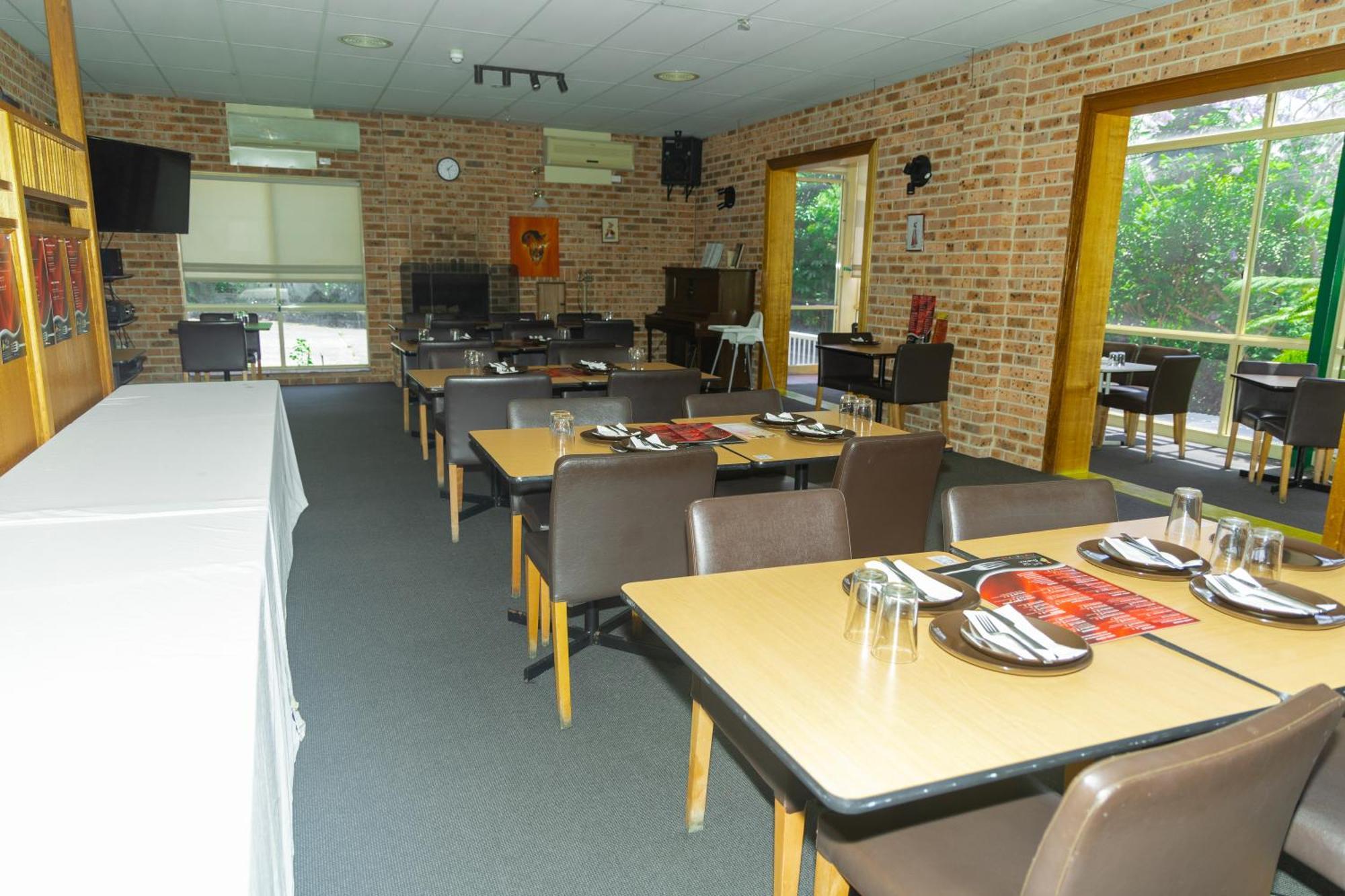 Gosford Inn Motel Buitenkant foto