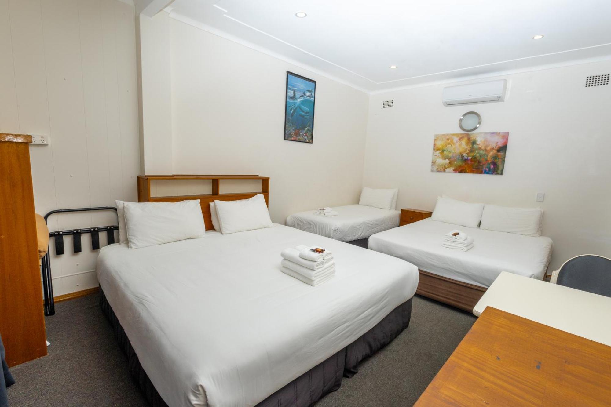Gosford Inn Motel Buitenkant foto